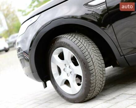 Черный Ленд Ровер Discovery Sport, объемом двигателя 2 л и пробегом 142 тыс. км за 23899 $, фото 11 на Automoto.ua