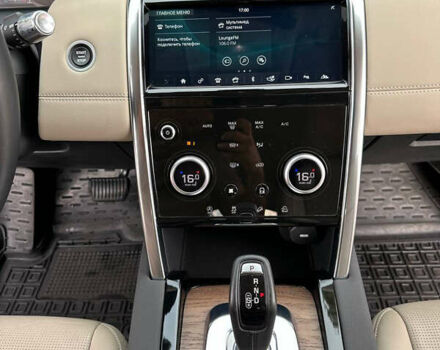 Ленд Ровер Discovery Sport 2020 в Киеве на Automoto.ua Черный Ленд Ровер Discovery Sport, объемом двигателя 2 л и пробегом 39 тыс. км за 34500 $, фото 48 на Automoto.ua