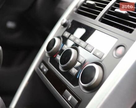 Черный Ленд Ровер Discovery Sport, объемом двигателя 2 л и пробегом 142 тыс. км за 23899 $, фото 142 на Automoto.ua