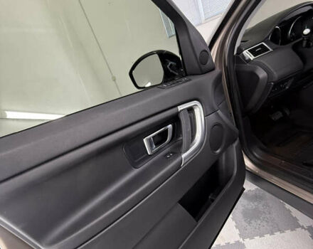 Коричневий Ленд Ровер Discovery Sport, об'ємом двигуна 2 л та пробігом 123 тис. км за 18999 $, фото 59 на Automoto.ua