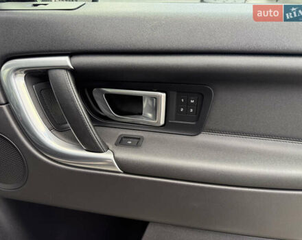 Ленд Ровер Discovery Sport 2016 в Львове на Automoto.ua Коричневый Ленд Ровер Discovery Sport, объемом двигателя 0 л и пробегом 181 тыс. км за 17500 $, фото 40 на Automoto.ua