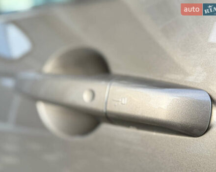 Ленд Ровер Discovery Sport 2016 в Львове на Automoto.ua Коричневый Ленд Ровер Discovery Sport, объемом двигателя 0 л и пробегом 181 тыс. км за 17500 $, фото 36 на Automoto.ua