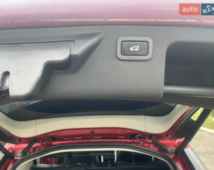 Червоний Ленд Ровер Discovery Sport, об'ємом двигуна 2 л та пробігом 240 тис. км за 16550 $, фото 27 на Automoto.ua