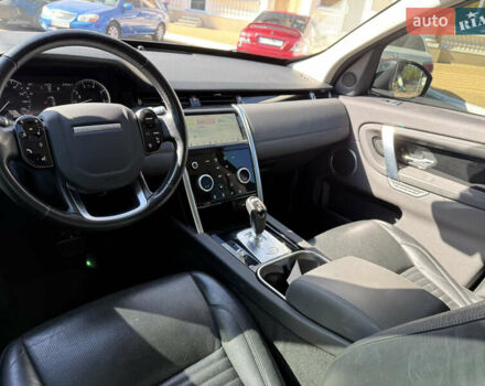 Красный Ленд Ровер Discovery Sport, объемом двигателя 2 л и пробегом 75 тыс. км за 25500 $, фото 15 на Automoto.ua
