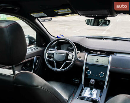 Красный Ленд Ровер Discovery Sport, объемом двигателя 2 л и пробегом 77 тыс. км за 45000 $, фото 20 на Automoto.ua