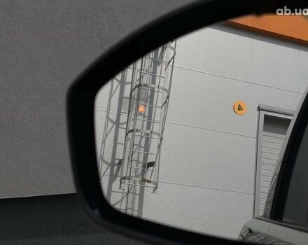 Ленд Ровер Discovery Sport, объемом двигателя 2 л и пробегом 49 тыс. км за 23490 $, фото 23 на Automoto.ua