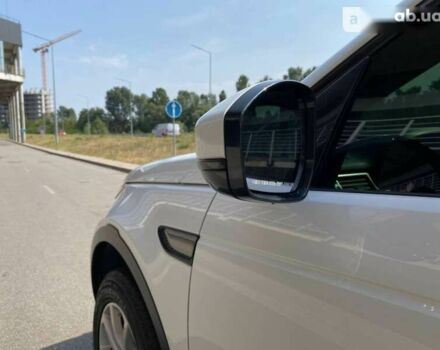 Ленд Ровер Discovery Sport, об'ємом двигуна 2 л та пробігом 100 тис. км за 23900 $, фото 4 на Automoto.ua