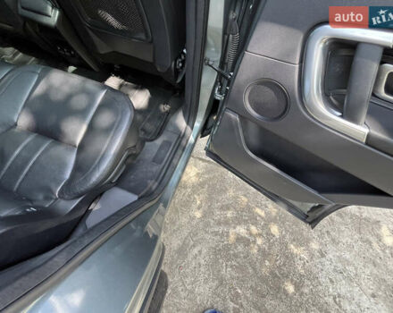 Серый Ленд Ровер Discovery Sport, объемом двигателя 2 л и пробегом 182 тыс. км за 21400 $, фото 14 на Automoto.ua
