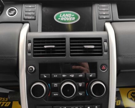 Сірий Ленд Ровер Discovery Sport, об'ємом двигуна 2 л та пробігом 163 тис. км за 22600 $, фото 26 на Automoto.ua