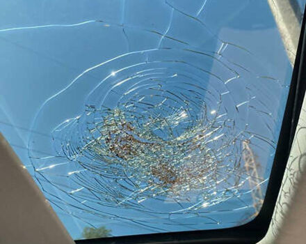 Серый Ленд Ровер Discovery Sport, объемом двигателя 2 л и пробегом 170 тыс. км за 12800 $, фото 2 на Automoto.ua