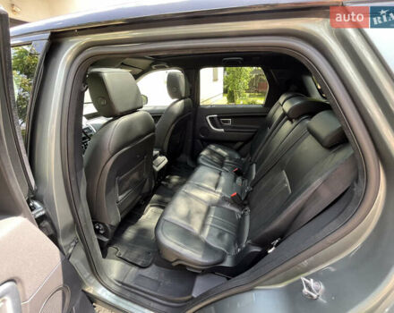 Серый Ленд Ровер Discovery Sport, объемом двигателя 2 л и пробегом 182 тыс. км за 21400 $, фото 12 на Automoto.ua
