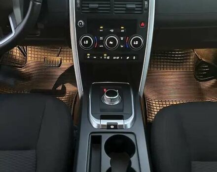 Серый Ленд Ровер Discovery Sport, объемом двигателя 2.2 л и пробегом 163 тыс. км за 20500 $, фото 5 на Automoto.ua