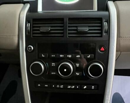 Сірий Ленд Ровер Discovery Sport, об'ємом двигуна 2 л та пробігом 160 тис. км за 19850 $, фото 13 на Automoto.ua