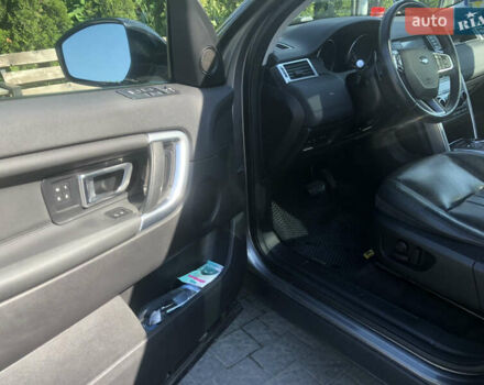 Серый Ленд Ровер Discovery Sport, объемом двигателя 2 л и пробегом 100 тыс. км за 19300 $, фото 7 на Automoto.ua