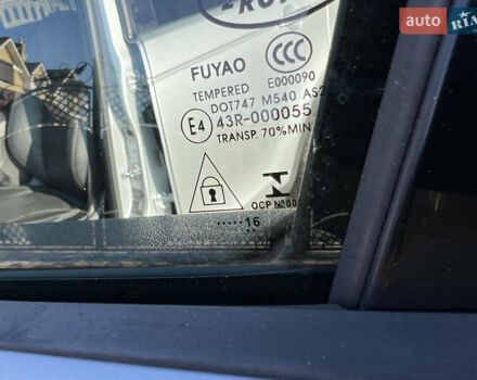 Серый Ленд Ровер Discovery Sport, объемом двигателя 2 л и пробегом 84 тыс. км за 22300 $, фото 21 на Automoto.ua