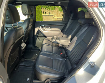 Серый Ленд Ровер Discovery Sport, объемом двигателя 2 л и пробегом 84 тыс. км за 20500 $, фото 45 на Automoto.ua