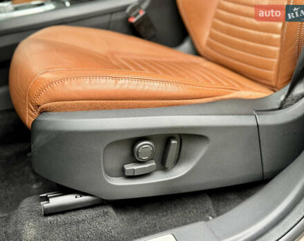 Сірий Ленд Ровер Discovery Sport, об'ємом двигуна 2.2 л та пробігом 139 тис. км за 23500 $, фото 27 на Automoto.ua