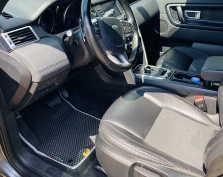 Серый Ленд Ровер Discovery Sport, объемом двигателя 2 л и пробегом 228 тыс. км за 20300 $, фото 9 на Automoto.ua