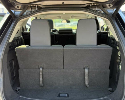 Сірий Ленд Ровер Discovery Sport, об'ємом двигуна 2 л та пробігом 180 тис. км за 17000 $, фото 16 на Automoto.ua