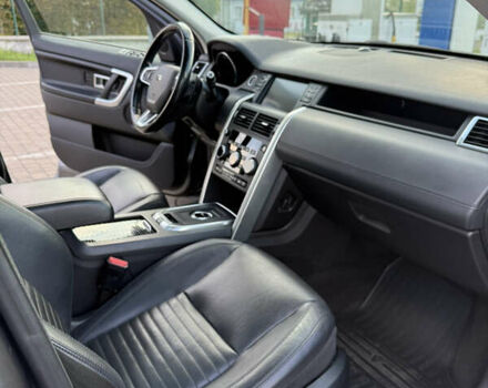 Сірий Ленд Ровер Discovery Sport, об'ємом двигуна 2 л та пробігом 180 тис. км за 17000 $, фото 5 на Automoto.ua