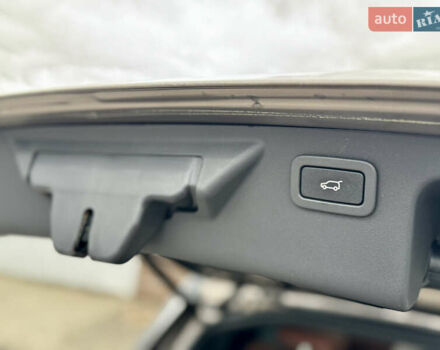 Сірий Ленд Ровер Discovery Sport, об'ємом двигуна 2.2 л та пробігом 139 тис. км за 23500 $, фото 22 на Automoto.ua