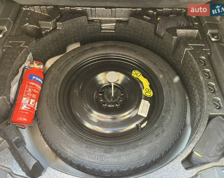 Сірий Ленд Ровер Discovery Sport, об'ємом двигуна 2 л та пробігом 84 тис. км за 20400 $, фото 54 на Automoto.ua