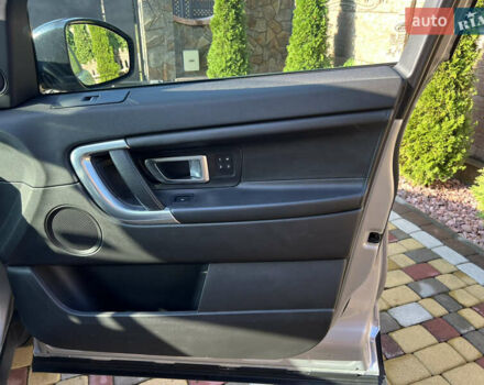 Серый Ленд Ровер Discovery Sport, объемом двигателя 2 л и пробегом 84 тыс. км за 20500 $, фото 48 на Automoto.ua
