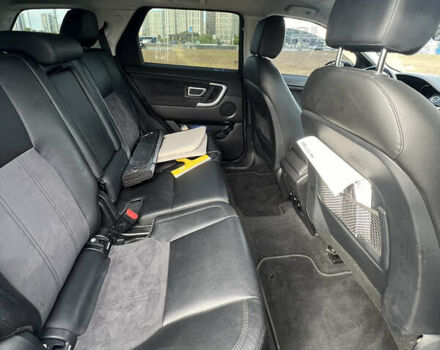 Сірий Ленд Ровер Discovery Sport, об'ємом двигуна 2 л та пробігом 183 тис. км за 15500 $, фото 9 на Automoto.ua