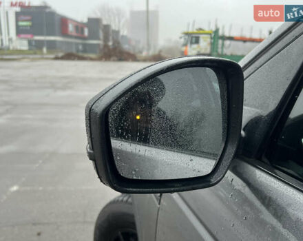 Сірий Ленд Ровер Discovery Sport, об'ємом двигуна 2 л та пробігом 10 тис. км за 18700 $, фото 15 на Automoto.ua