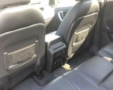 Серый Ленд Ровер Discovery Sport, объемом двигателя 2 л и пробегом 100 тыс. км за 19300 $, фото 10 на Automoto.ua