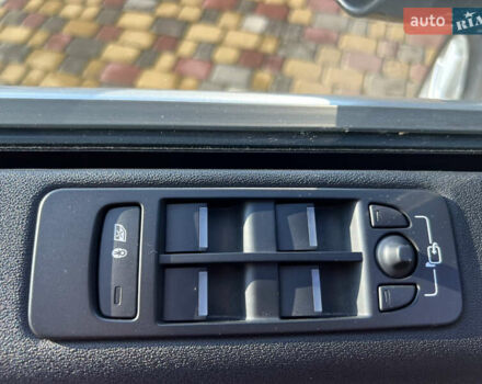 Серый Ленд Ровер Discovery Sport, объемом двигателя 2 л и пробегом 84 тыс. км за 22300 $, фото 23 на Automoto.ua