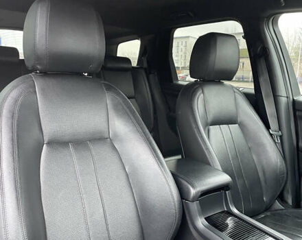 Сірий Ленд Ровер Discovery Sport, об'ємом двигуна 2 л та пробігом 222 тис. км за 17900 $, фото 27 на Automoto.ua