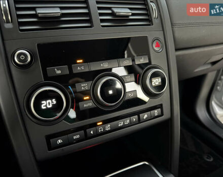 Серый Ленд Ровер Discovery Sport, объемом двигателя 2 л и пробегом 96 тыс. км за 19900 $, фото 27 на Automoto.ua