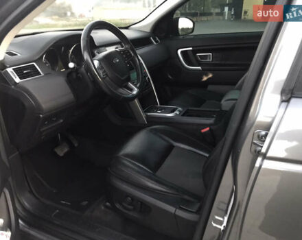 Серый Ленд Ровер Discovery Sport, объемом двигателя 2 л и пробегом 240 тыс. км за 15900 $, фото 11 на Automoto.ua