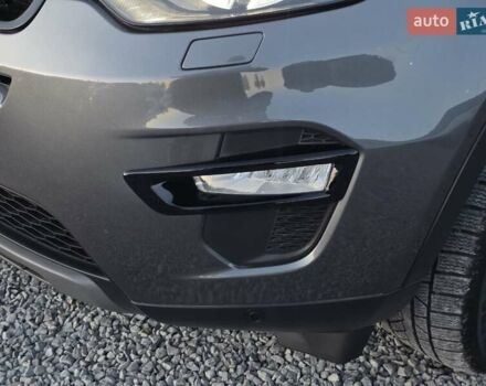 Серый Ленд Ровер Discovery Sport, объемом двигателя 2 л и пробегом 163 тыс. км за 19999 $, фото 17 на Automoto.ua