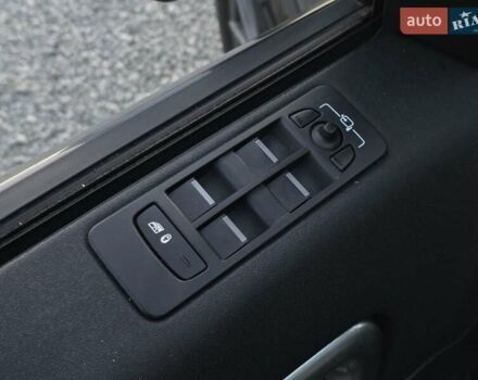 Сірий Ленд Ровер Discovery Sport, об'ємом двигуна 2 л та пробігом 163 тис. км за 19999 $, фото 23 на Automoto.ua