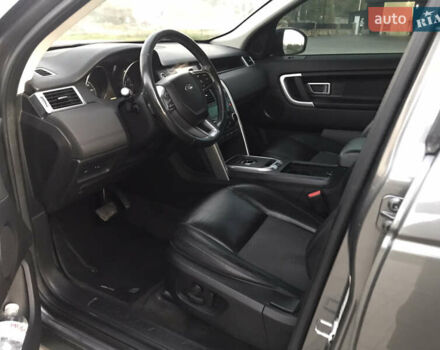 Серый Ленд Ровер Discovery Sport, объемом двигателя 2 л и пробегом 240 тыс. км за 15900 $, фото 10 на Automoto.ua