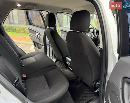 Сірий Ленд Ровер Discovery Sport, об'ємом двигуна 2 л та пробігом 136 тис. км за 19900 $, фото 15 на Automoto.ua