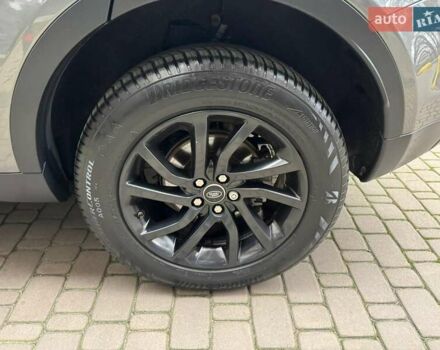 Серый Ленд Ровер Discovery Sport, объемом двигателя 2 л и пробегом 51 тыс. км за 22000 $, фото 24 на Automoto.ua