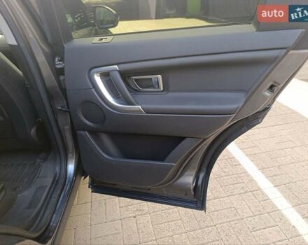 Серый Ленд Ровер Discovery Sport, объемом двигателя 2 л и пробегом 93 тыс. км за 22000 $, фото 29 на Automoto.ua