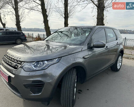 Серый Ленд Ровер Discovery Sport, объемом двигателя 2 л и пробегом 167 тыс. км за 21999 $, фото 1 на Automoto.ua