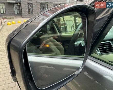 Серый Ленд Ровер Discovery Sport, объемом двигателя 2 л и пробегом 51 тыс. км за 22000 $, фото 46 на Automoto.ua