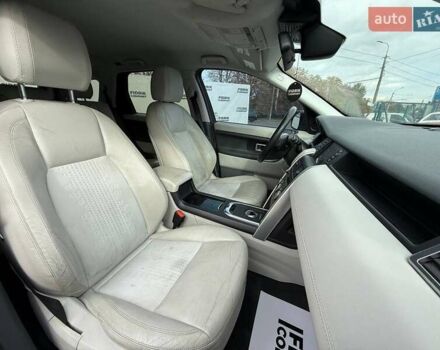 Серый Ленд Ровер Discovery Sport, объемом двигателя 2 л и пробегом 246 тыс. км за 12900 $, фото 10 на Automoto.ua