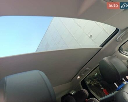 Серый Ленд Ровер Discovery Sport, объемом двигателя 2 л и пробегом 93 тыс. км за 22000 $, фото 34 на Automoto.ua