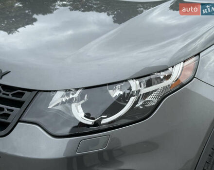 Серый Ленд Ровер Discovery Sport, объемом двигателя 2 л и пробегом 167 тыс. км за 16999 $, фото 11 на Automoto.ua