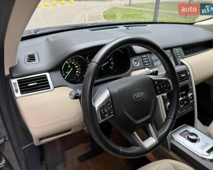 Серый Ленд Ровер Discovery Sport, объемом двигателя 2 л и пробегом 51 тыс. км за 22000 $, фото 42 на Automoto.ua