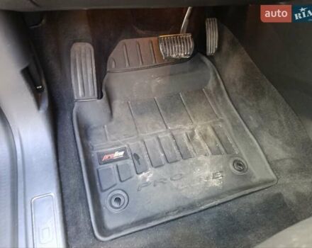 Серый Ленд Ровер Discovery Sport, объемом двигателя 2 л и пробегом 93 тыс. км за 22000 $, фото 31 на Automoto.ua