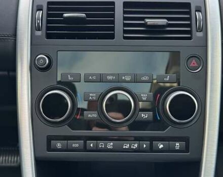 Серый Ленд Ровер Discovery Sport, объемом двигателя 2 л и пробегом 58 тыс. км за 23500 $, фото 26 на Automoto.ua