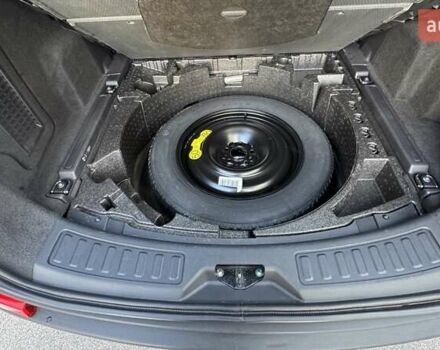 Серый Ленд Ровер Discovery Sport, объемом двигателя 2 л и пробегом 58 тыс. км за 23500 $, фото 34 на Automoto.ua