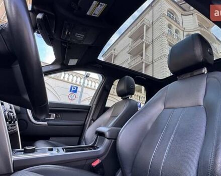 Серый Ленд Ровер Discovery Sport, объемом двигателя 2 л и пробегом 58 тыс. км за 23500 $, фото 16 на Automoto.ua